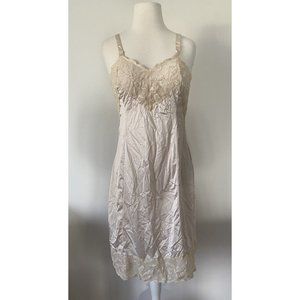 VTG WONDER MAID Non Cling Slip Princess Seams‎ Taupe 36 Lace Adjustable *Photo*